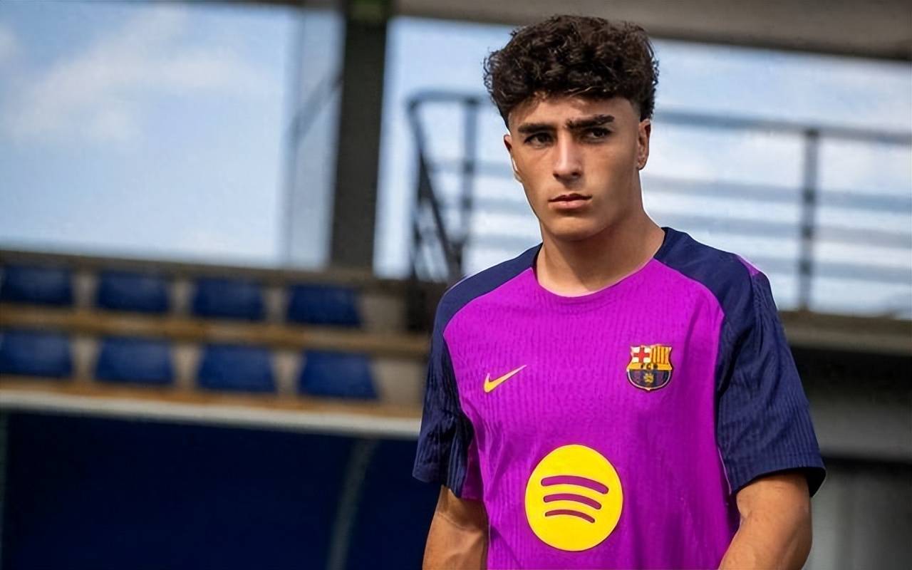 巴塞罗那边锋扬·维吉利受到多支西甲球队关注